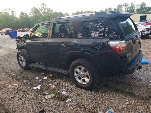 2023 TOYOTA 4RUNNER SR5