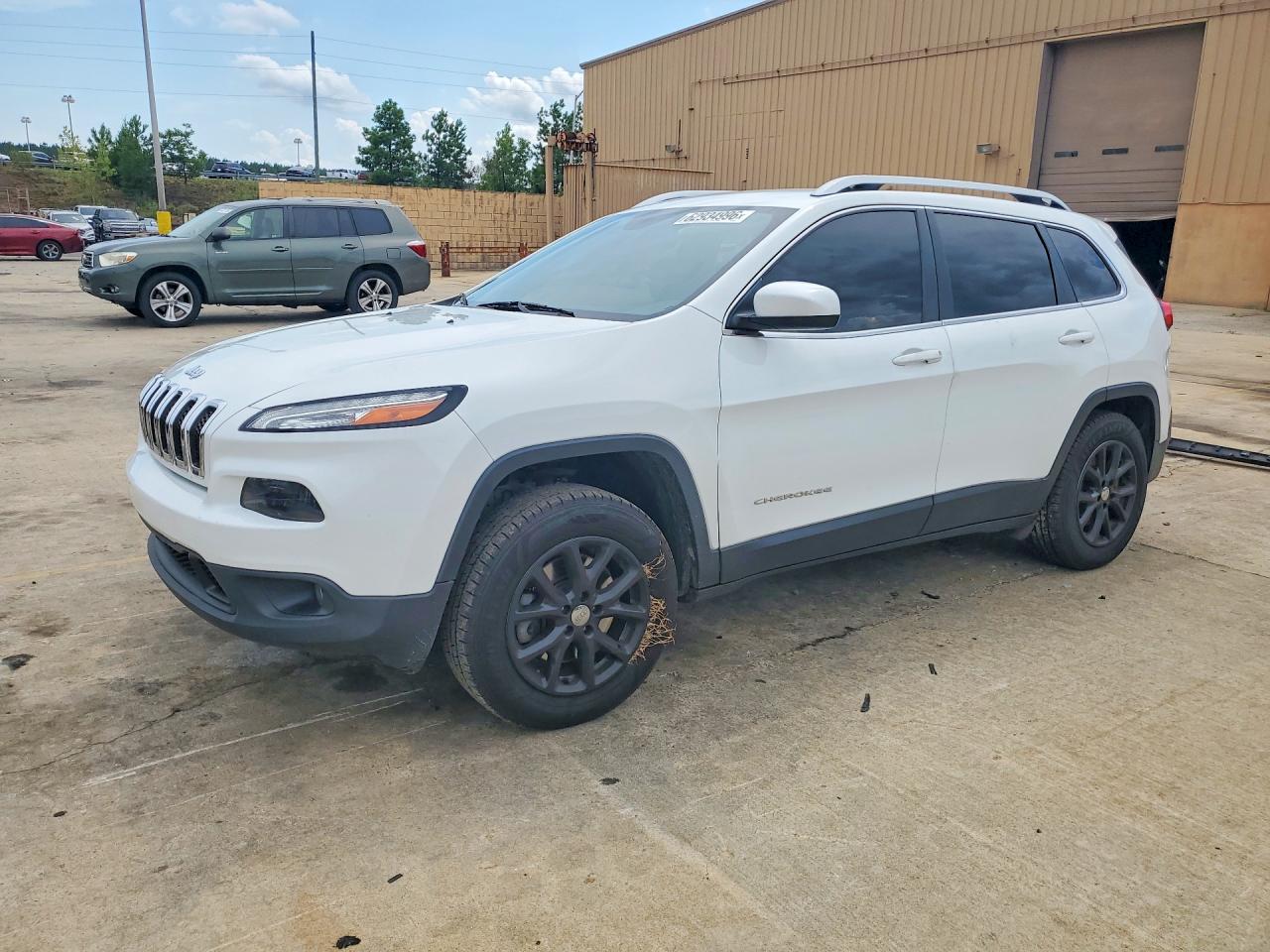 2017 JEEP CHEROKEE LATITUDE 4X4