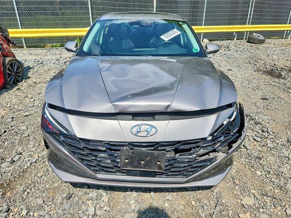 2021 HYUNDAI ELANTRA Limited