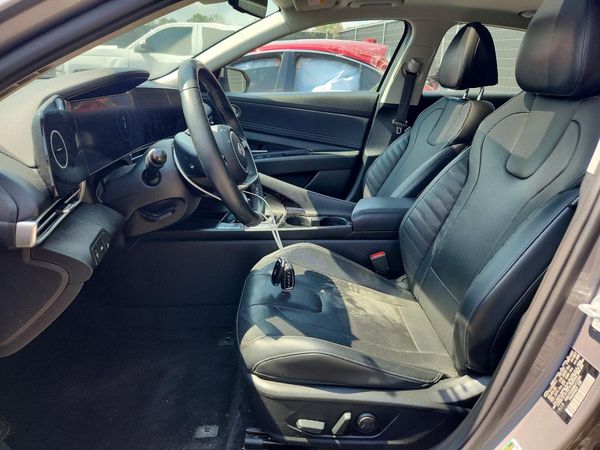 2021 HYUNDAI ELANTRA Limited
