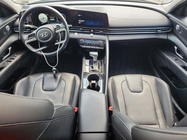 2021 HYUNDAI ELANTRA Limited