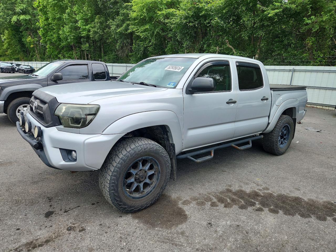 2012 TOYOTA TACOMA — Front 3/4
