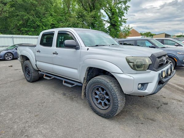 2012 TOYOTA TACOMA — Passenger 3/4
