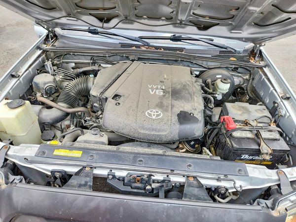 2012 TOYOTA TACOMA — Engine bay