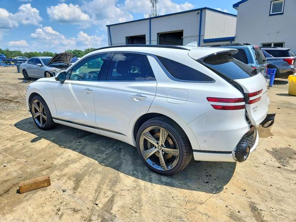 2025 GENESIS GV70