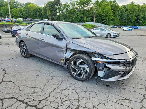 2024 HYUNDAI ELANTRA SEL w/ Convenience Pkg