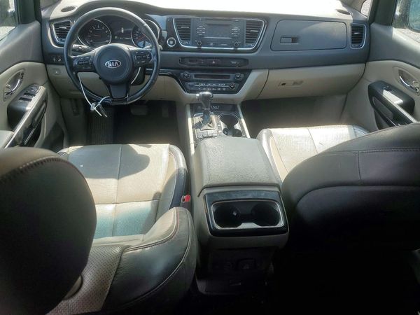 2016 KIA SEDONA EX - Middle level