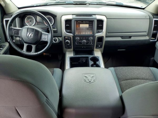 2014 RAM 1500 SLT