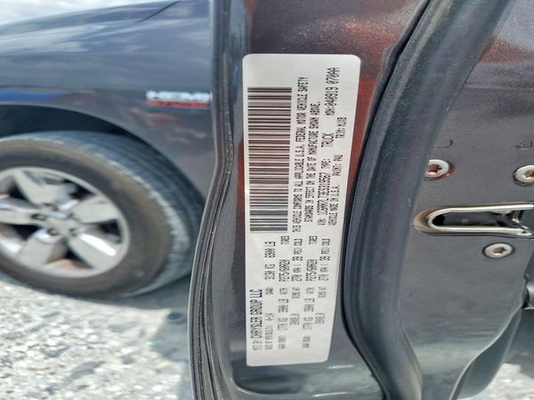 2014 RAM 1500 SLT