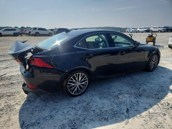 2017 LEXUS IS
