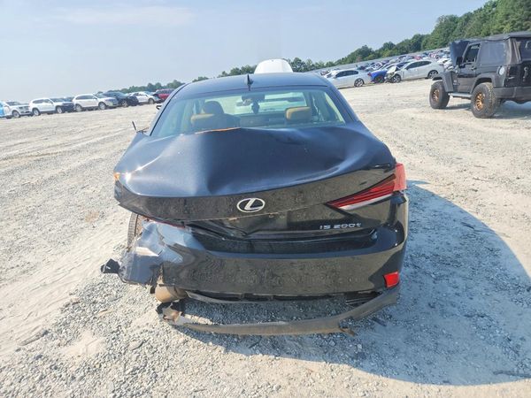 2017 LEXUS IS
