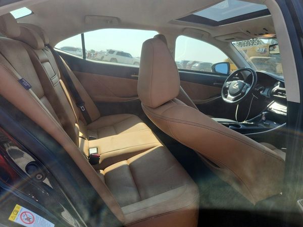 2017 LEXUS IS