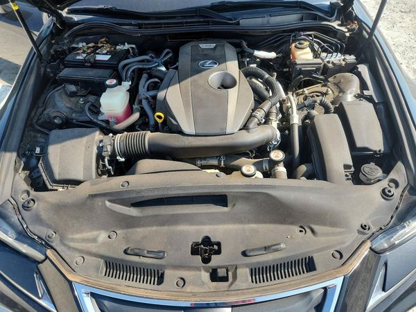 2017 LEXUS IS