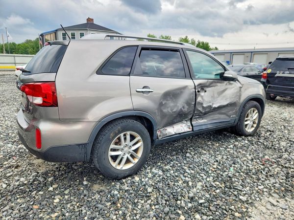 2014 KIA SORENTO Base/ LX