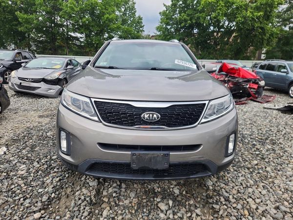 2014 KIA SORENTO Base/ LX