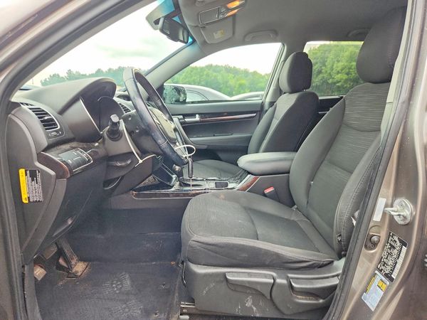 2014 KIA SORENTO Base/ LX