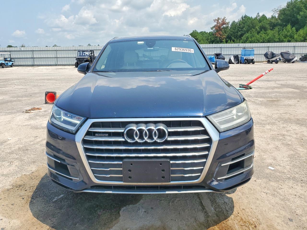 2017 AUDI Q7 quattro Premium Plus