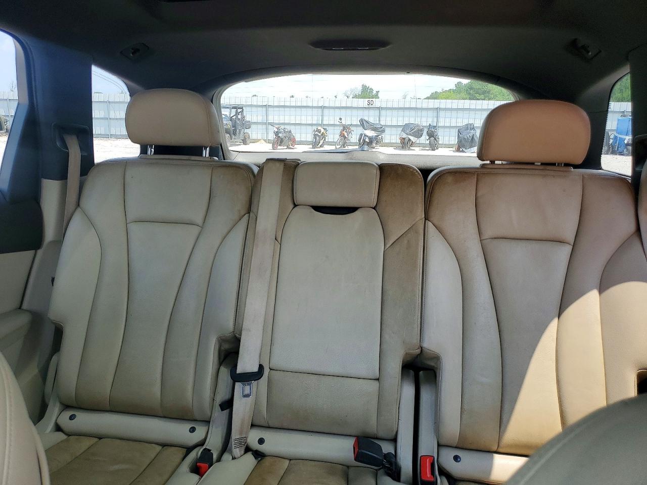2017 AUDI Q7 quattro Premium Plus