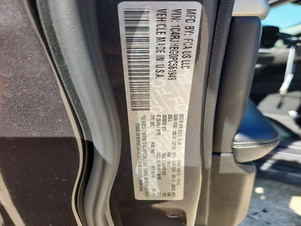 2023 JEEP GRAND CHEROKEE