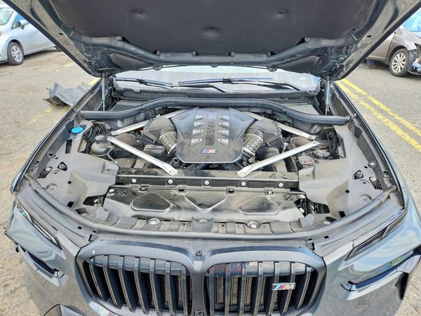 2024 BMW X7 M60i