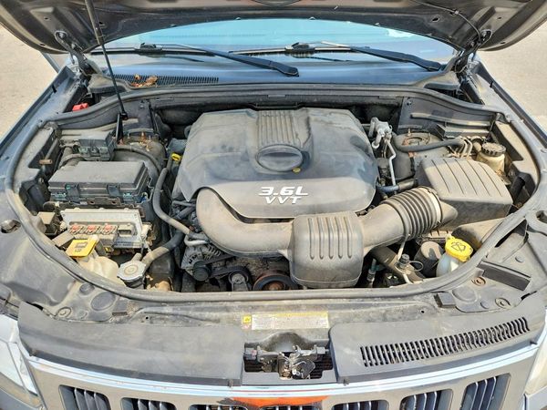 2012 JEEP CHEROKEE Laredo