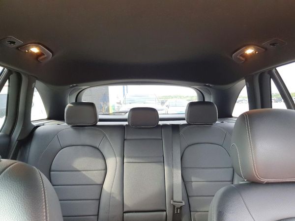 2020 MERCEDES-BENZ GLC GLC300