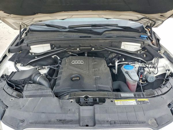 2013 AUDI Q5 Premium Hybrid