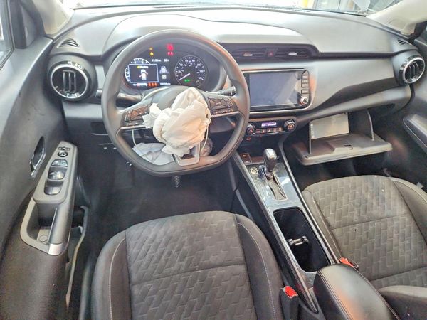2021 NISSAN KICKS SV