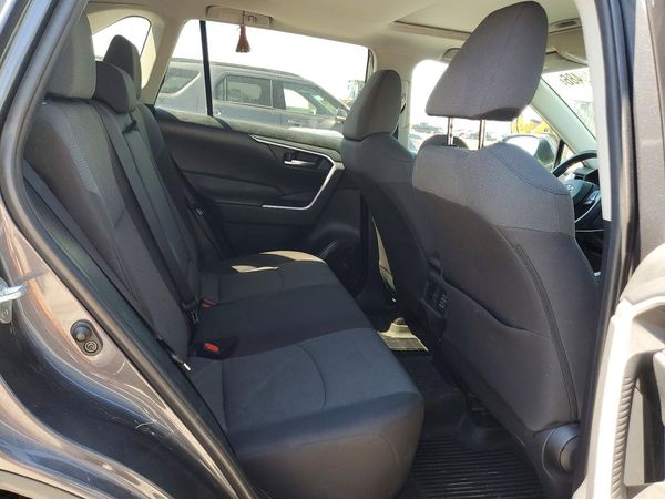 2019 TOYOTA RAV4 XLE / XLE Premium 4WD