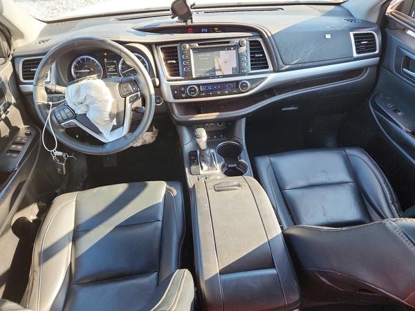 2019 TOYOTA HIGHLANDER SE/XLE