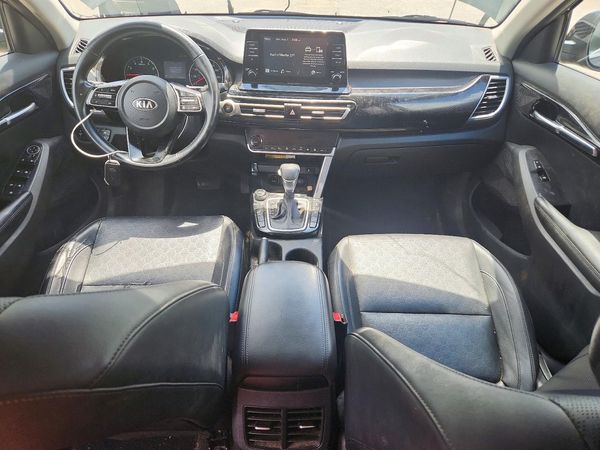 2021 KIA SELTOS EX
