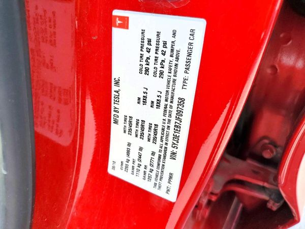 2018 TESLA MODEL 3