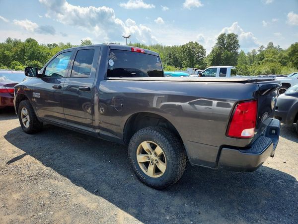 2018 RAM 1500 ST QUAD CAB 4X4