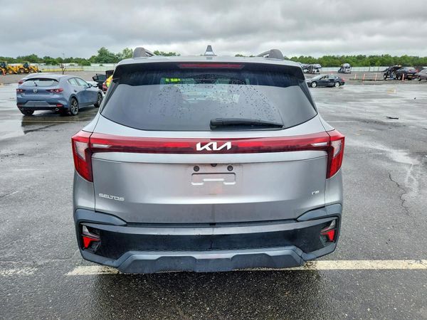 2024 KIA SELTOS S, X-Line