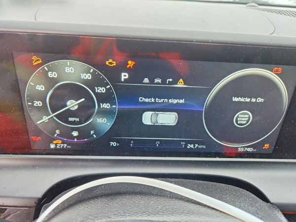 2024 KIA SELTOS S, X-Line