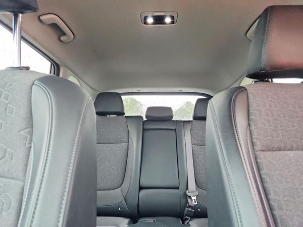 2024 KIA SELTOS S, X-Line