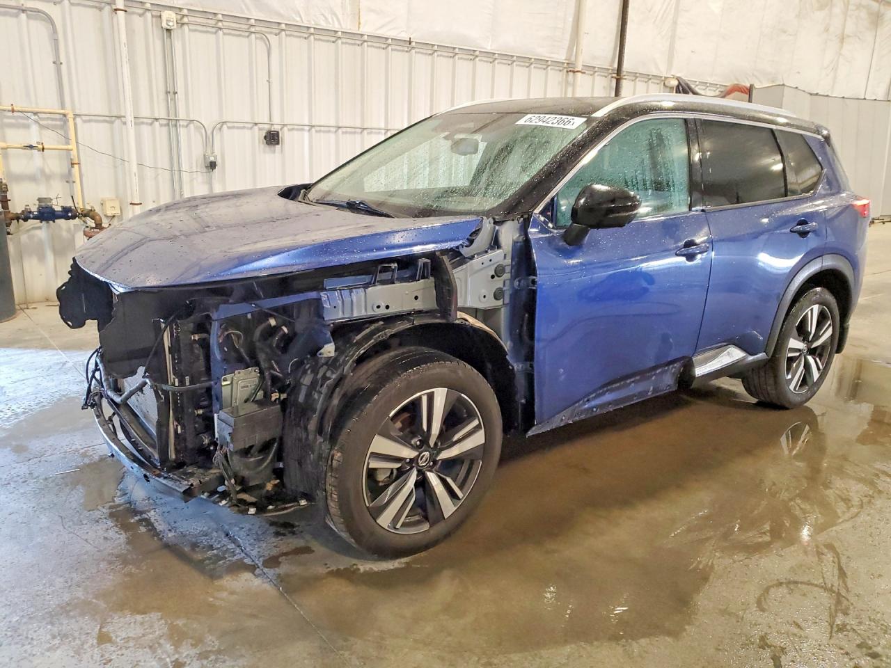 2021 NISSAN ROGUE PLATINUM — Front 3/4