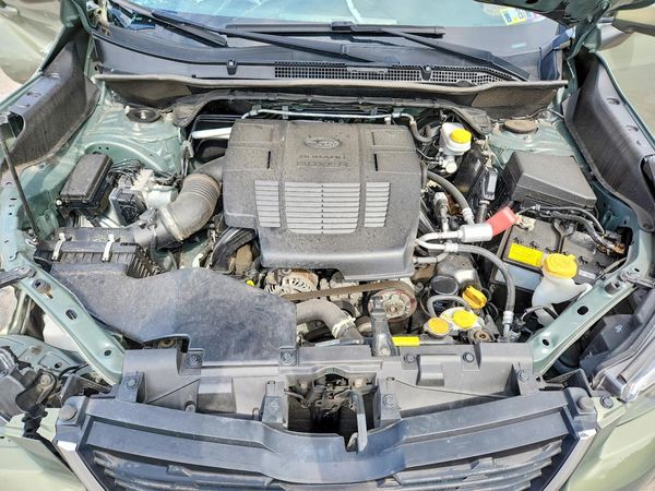 2021 SUBARU FORESTER Premium — Engine bay