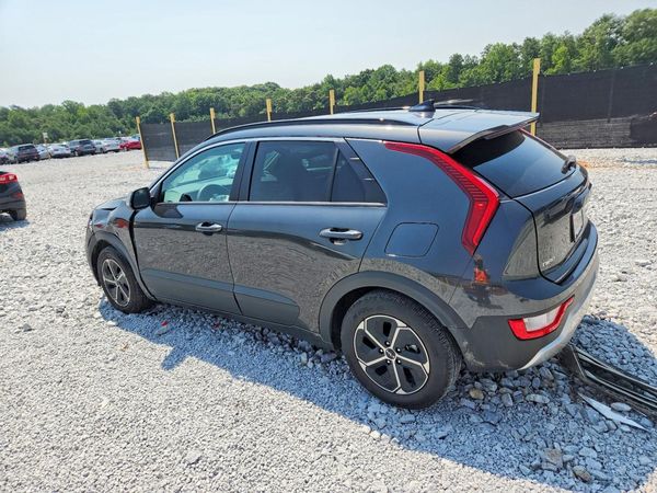2023 KIA NIRO EX
