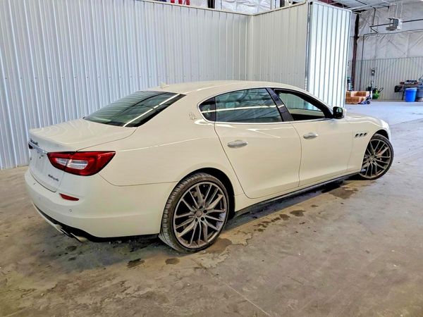 2015 MASERATI QUATTROPORTE