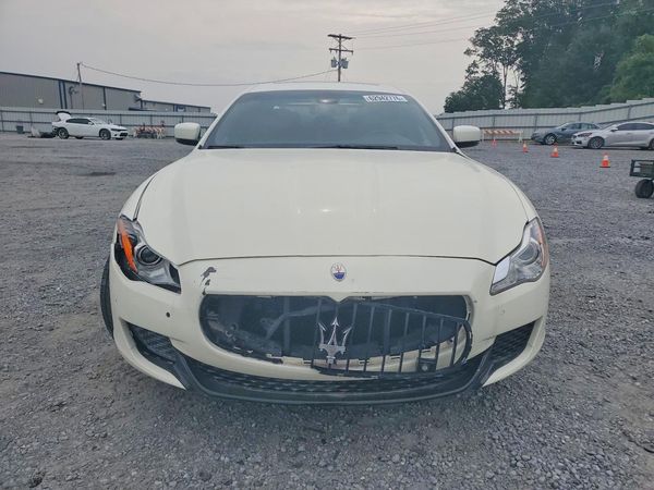 2015 MASERATI QUATTROPORTE
