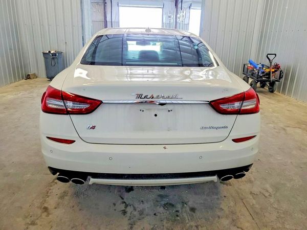 2015 MASERATI QUATTROPORTE