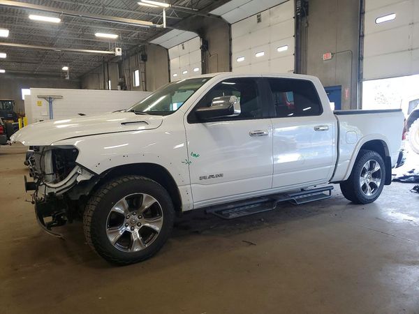 2019 RAM 1500 LARAMIE CREW CAB 4X4