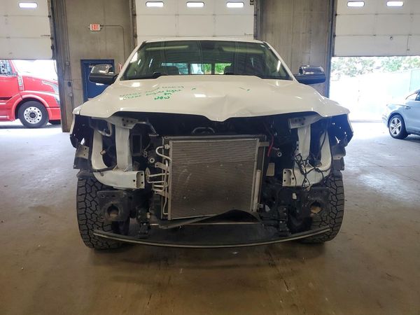 2019 RAM 1500 LARAMIE CREW CAB 4X4