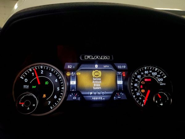 2019 RAM 1500 LARAMIE CREW CAB 4X4