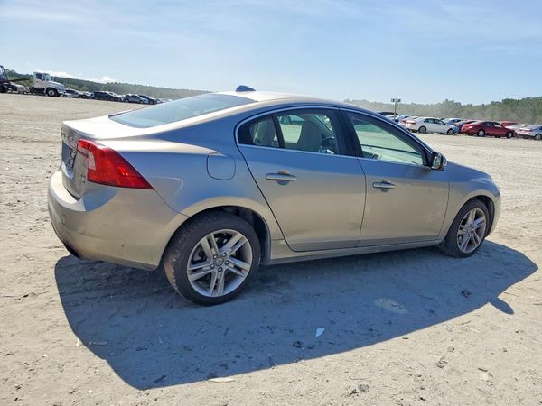2014 VOLVO S60