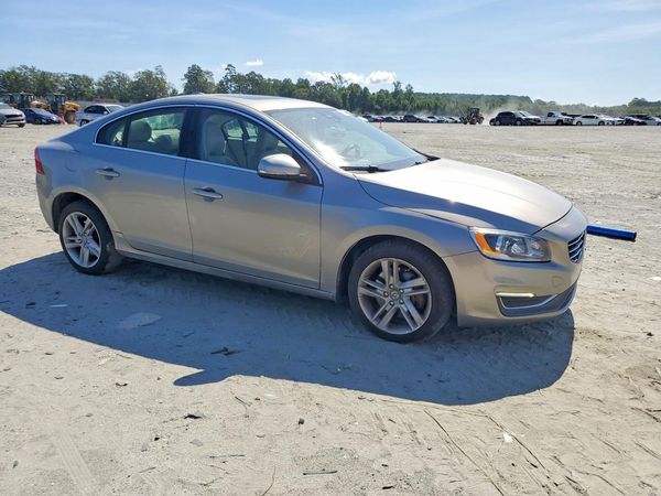 2014 VOLVO S60
