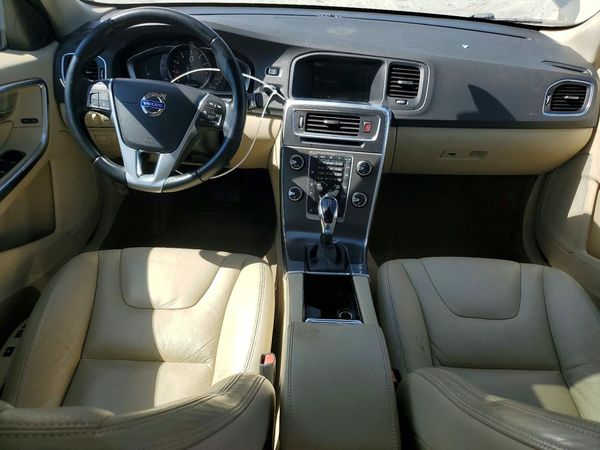 2014 VOLVO S60