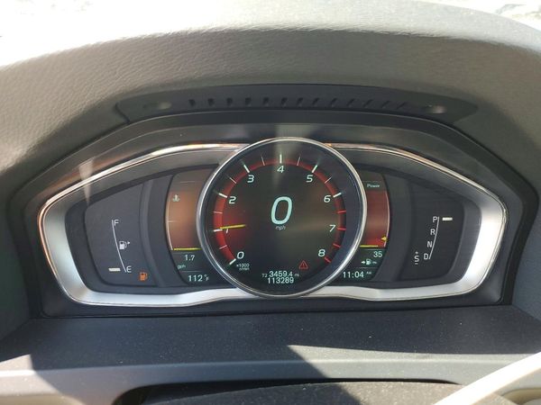 2014 VOLVO S60
