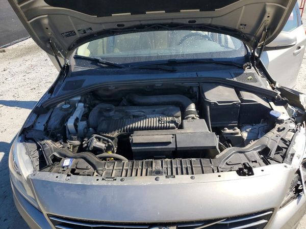 2014 VOLVO S60